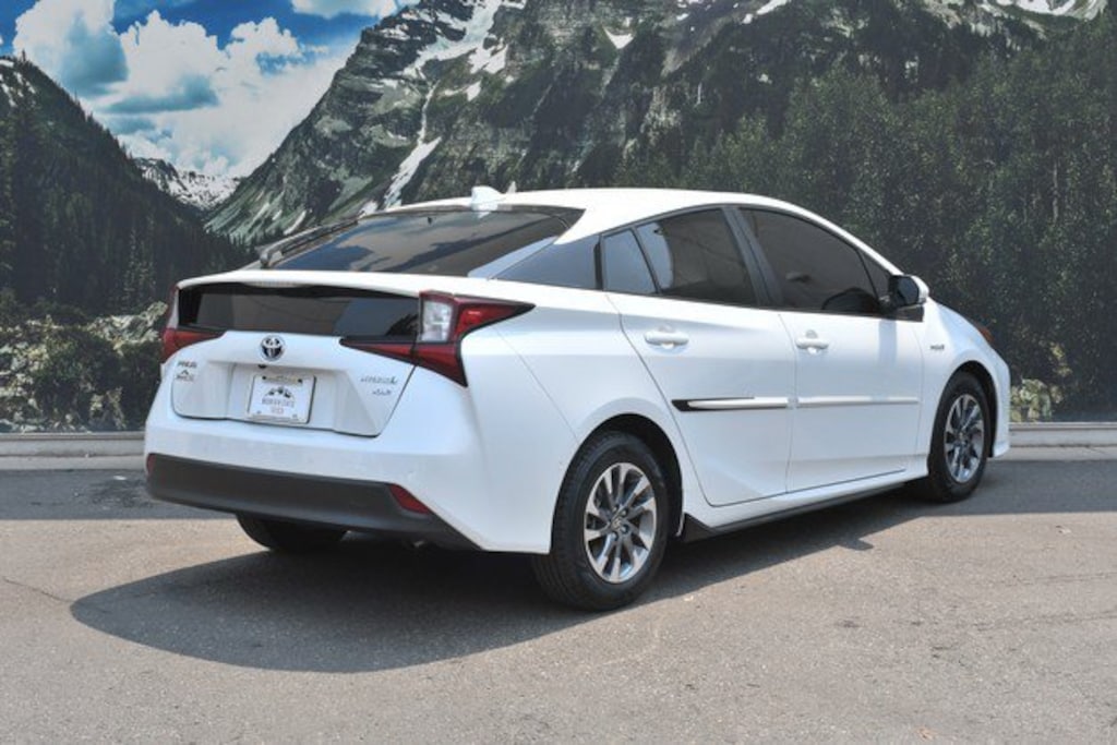 Certified 2022 Toyota Prius XLE Hatchback
