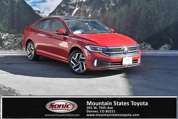 2023 Volkswagen Jetta SEL's photo