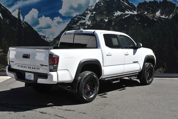 2023 Toyota Tacoma TRD Pro V6 photo 3