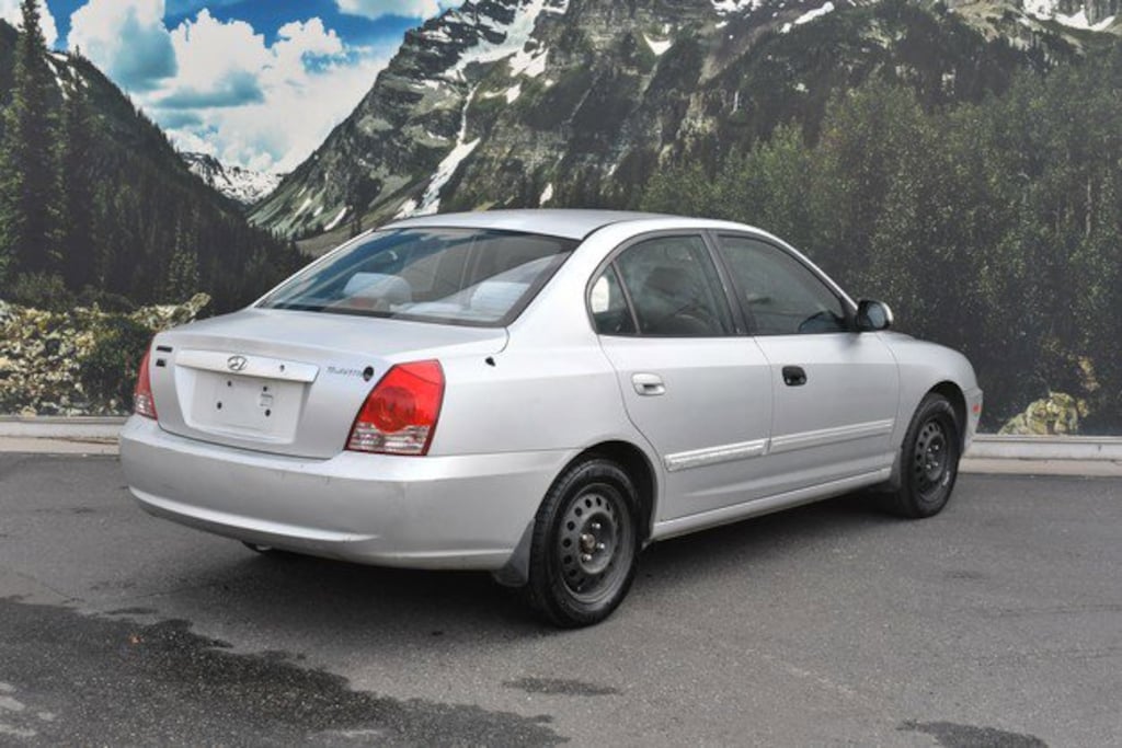 Used 2005 Hyundai Elantra GLS Sedan