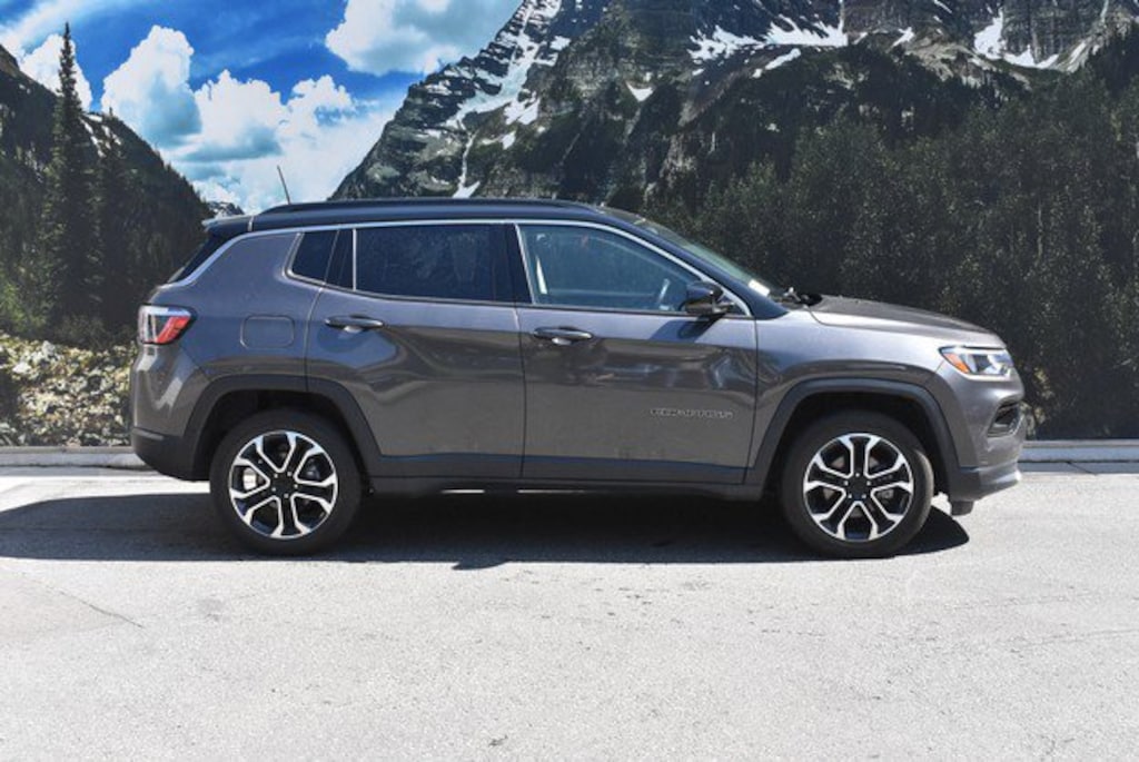 Used 2022 Jeep Compass Limited SUV