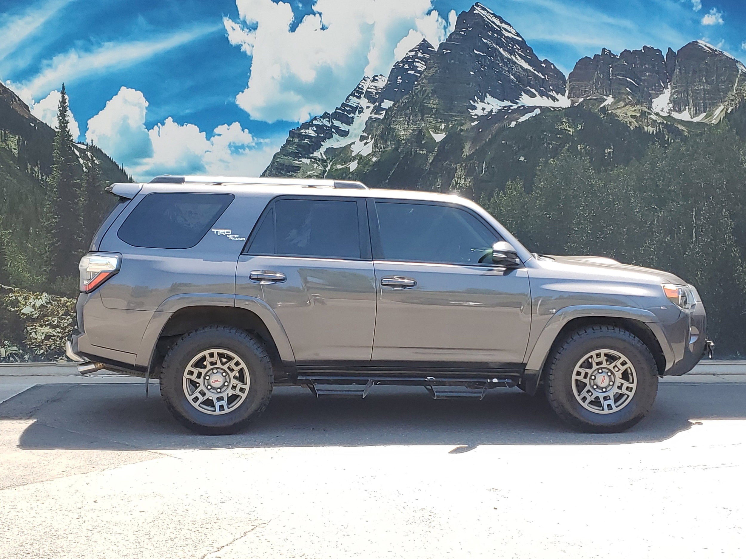 Certified 2018 Toyota 4Runner Off-Road Premium with VIN JTEBU5JRXJ5484122 for sale in Denver, CO