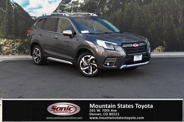 2022 Subaru Forester Touring's photo