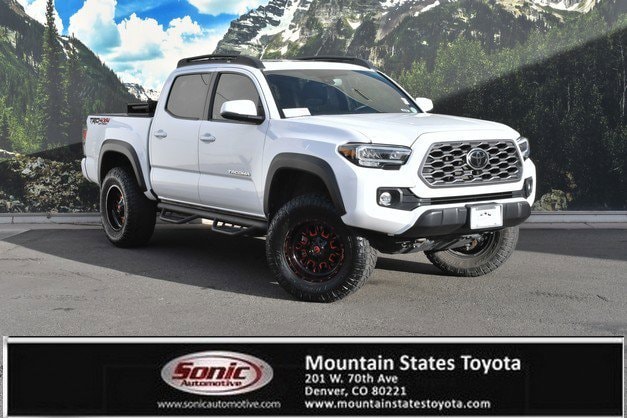 2022 Toyota Tacoma TRD Off Road's photo