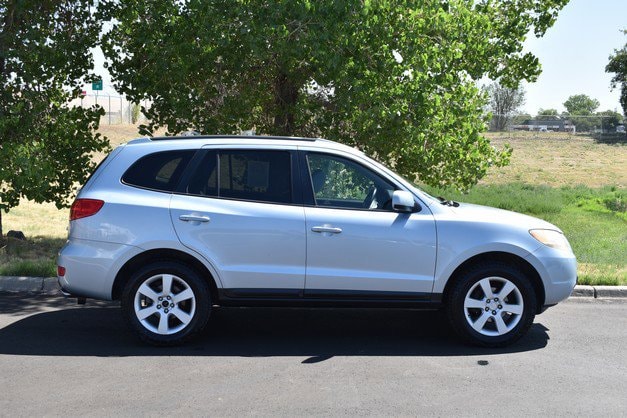 Used 2007 Hyundai Santa Fe SE with VIN 5NMSH73E07H114155 for sale in Denver, CO