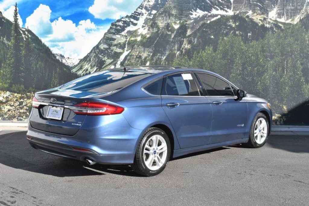 Used 2018 Ford Fusion Hybrid SE Sedan