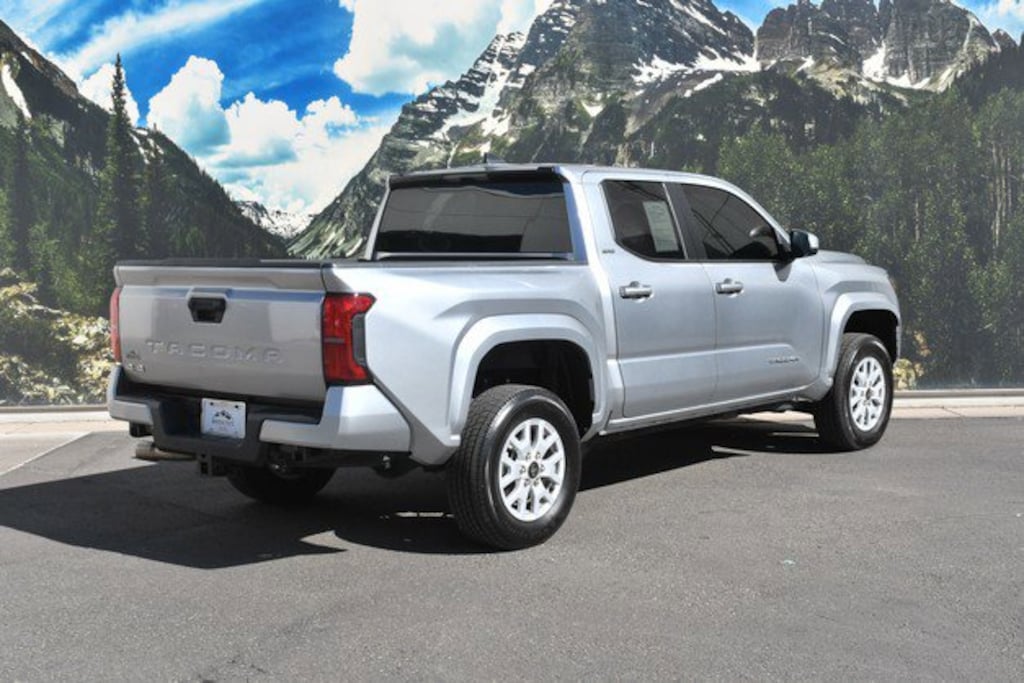 Used 2025 Toyota Tacoma SR5 Truck Double Cab