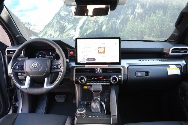 2026 Toyota Tacoma TRD Off Road - Photo 9