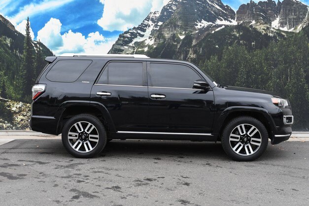 2016 Toyota 4Runner Limited photo 2