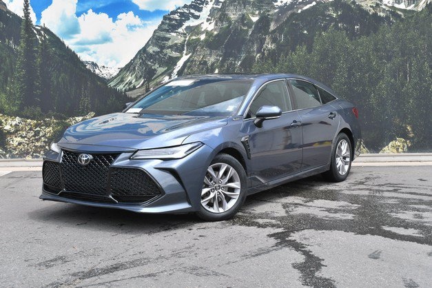 Avalon XLE Sedan