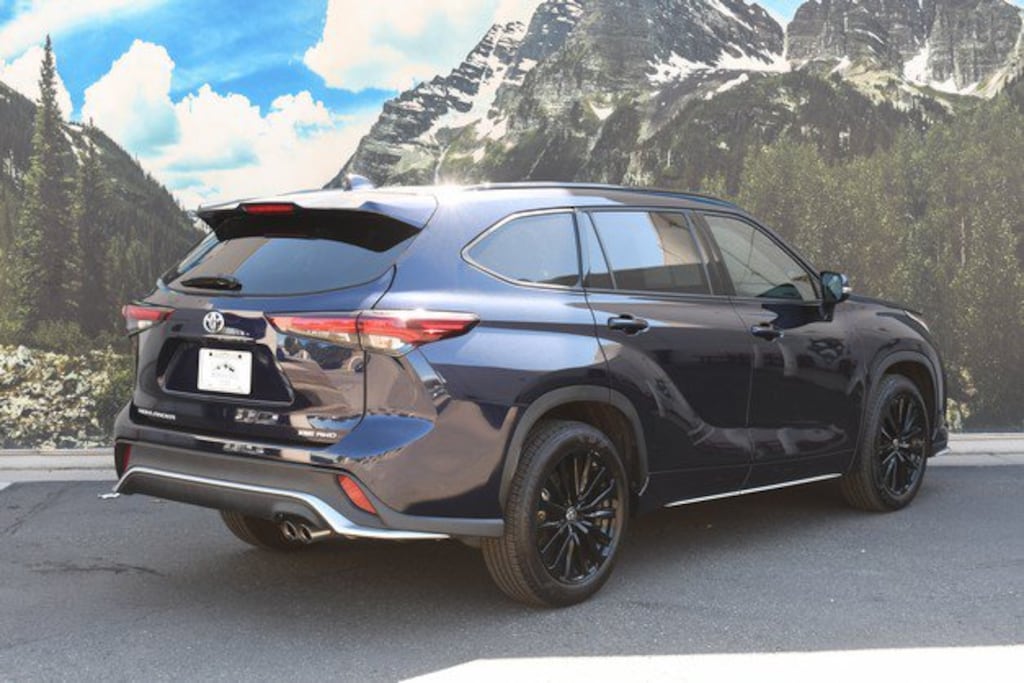 Used 2025 Toyota Highlander XSE SUV