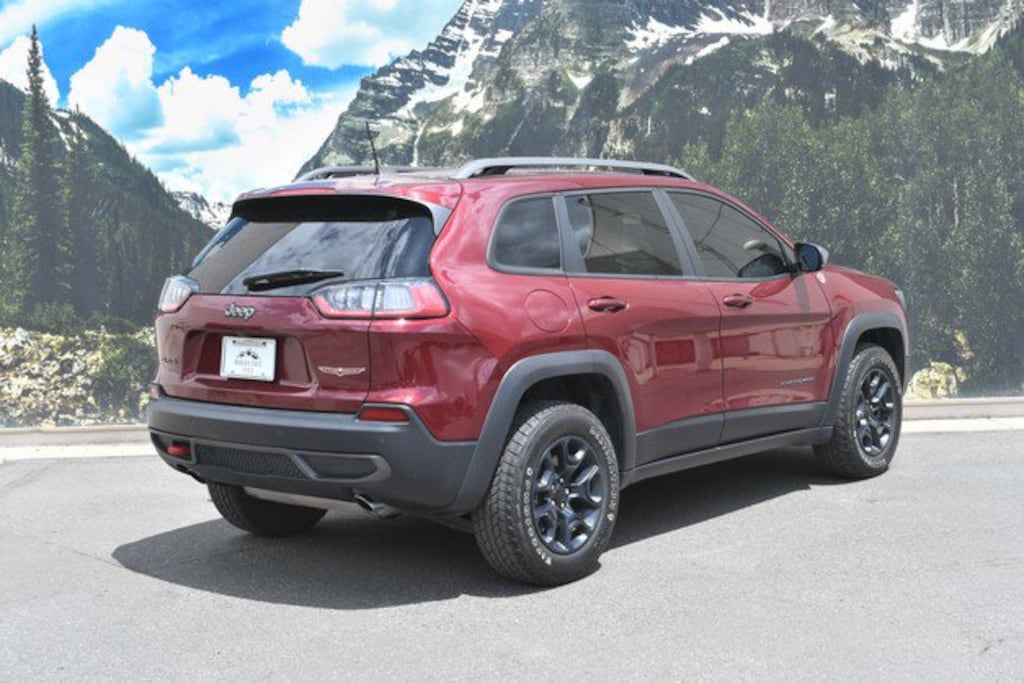 Used 2020 Jeep Cherokee Trailhawk SUV