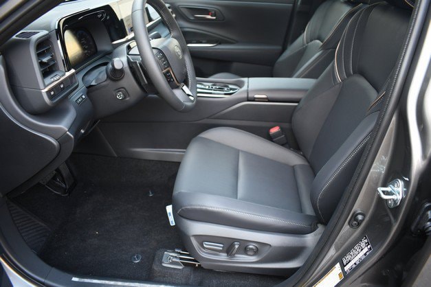 Crown Platinum Sedan