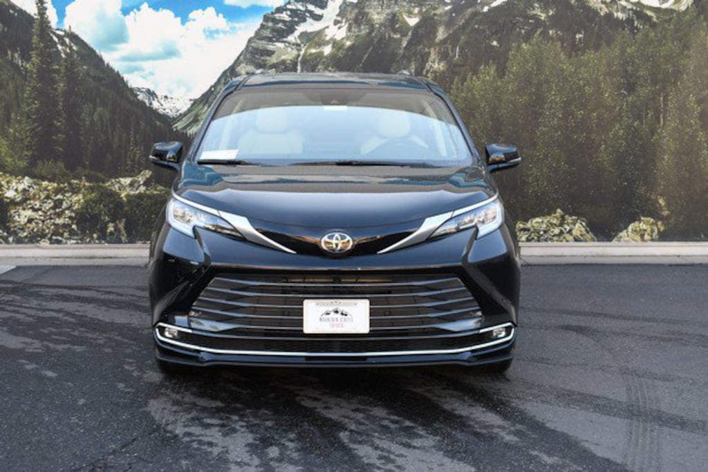 New 2026 Toyota Sienna Limited Van Passenger Van