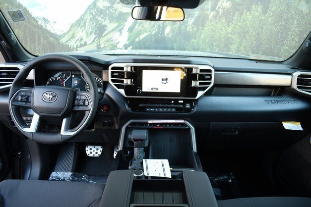 2026 Toyota Tundra SR5 - Photo 9