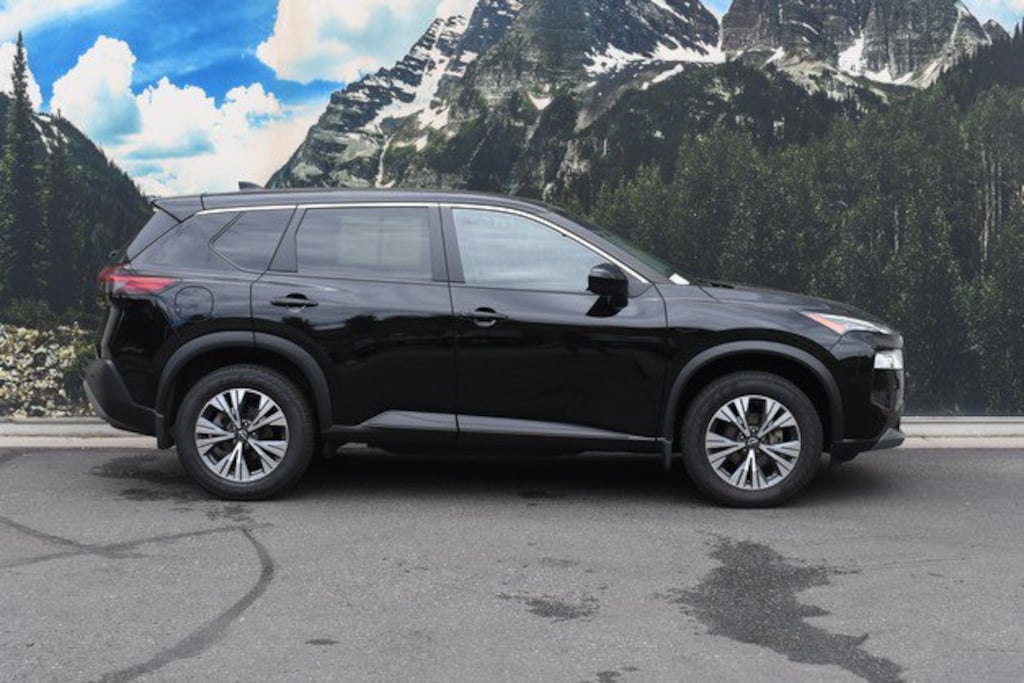 Used 2023 Nissan Rogue SV SUV