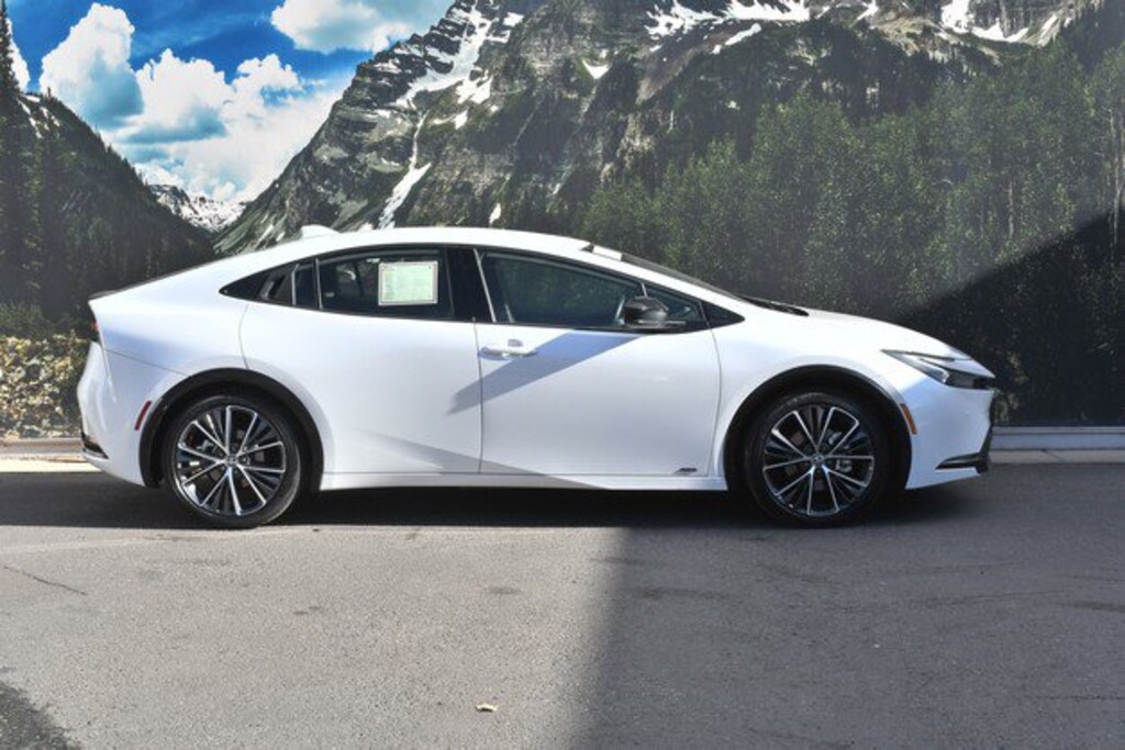 Certified 2024 Toyota Prius XLE Hatchback