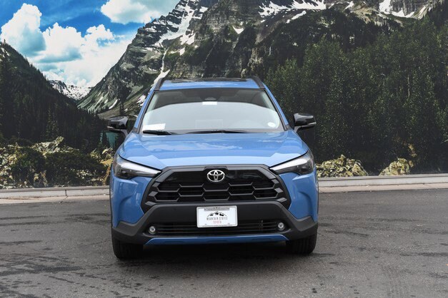 2026 Toyota Corolla Cross XLE photo 2