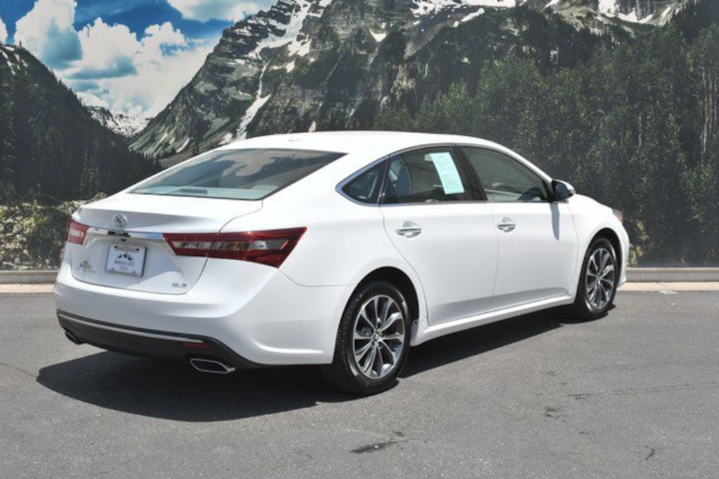 Used 2016 Toyota Avalon XLE Plus Sedan