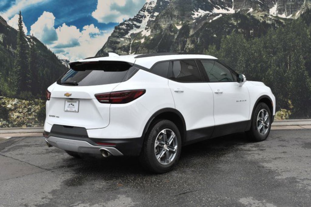 Used 2024 Chevrolet Blazer LT w/3LT SUV
