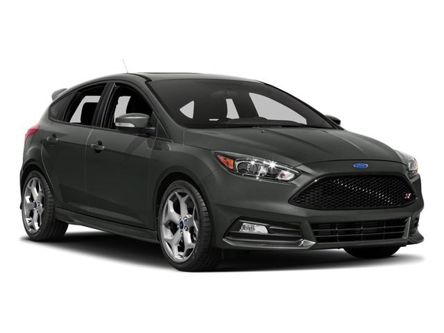 2017 Ford Focus ST Base Hatchback