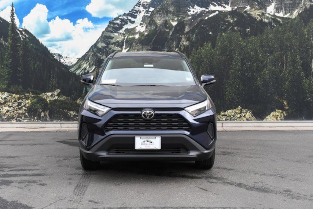 New 2025 Toyota RAV4 XLE SUV