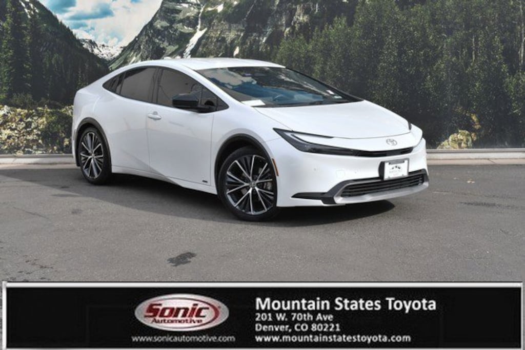 Used 2023 Toyota Prius XLE Hatchback