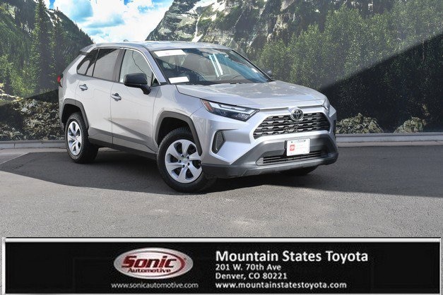 2024 Toyota RAV4 LE