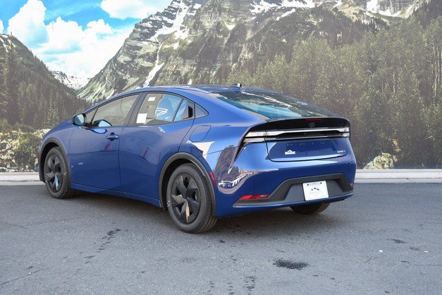 2026 Toyota Prius Plug-in Hybrid SE