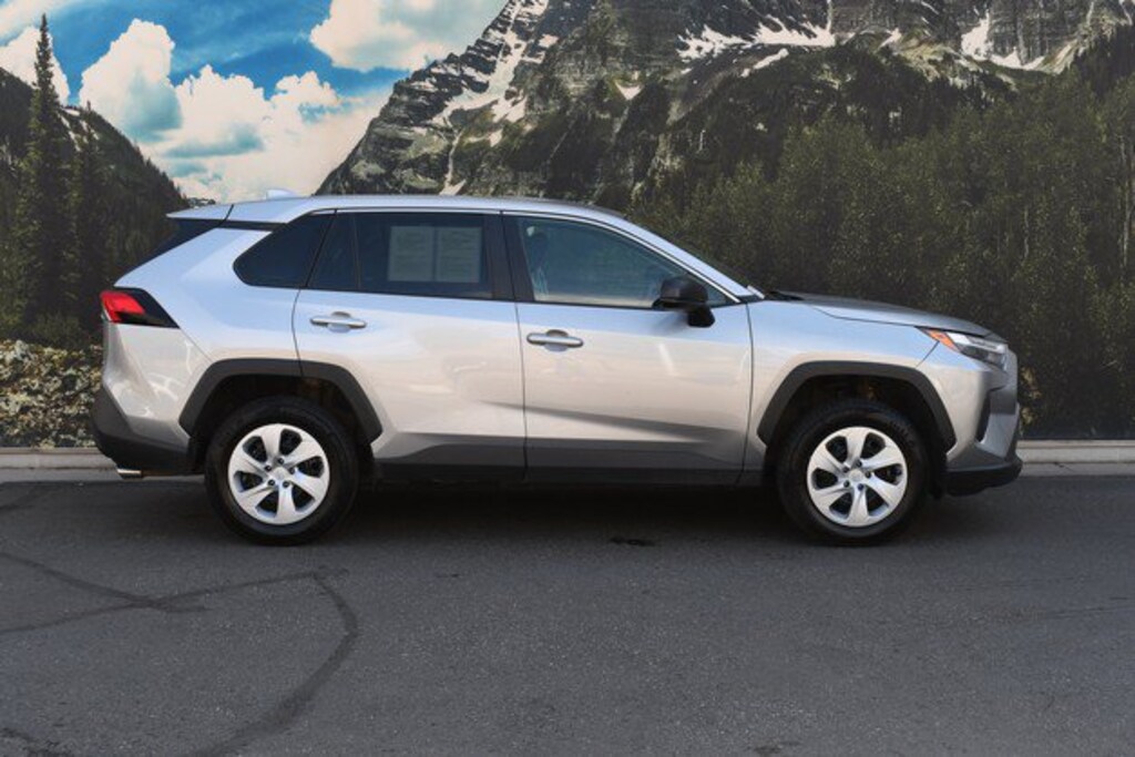 Used 2024 Toyota RAV4 LE SUV