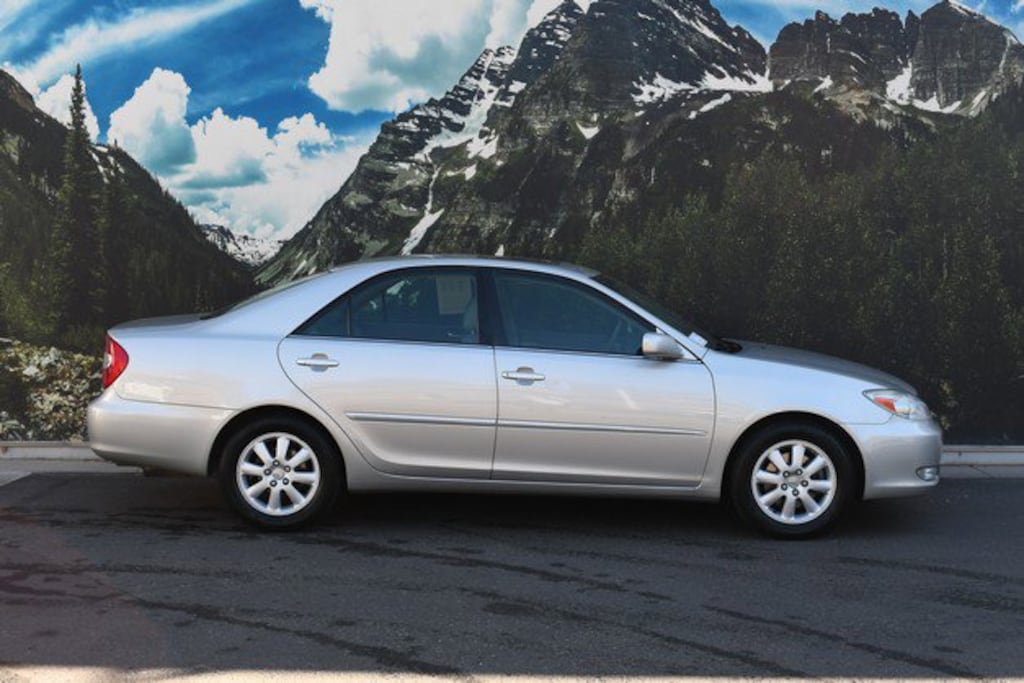 Used 2004 Toyota Camry XLE V6 Sedan