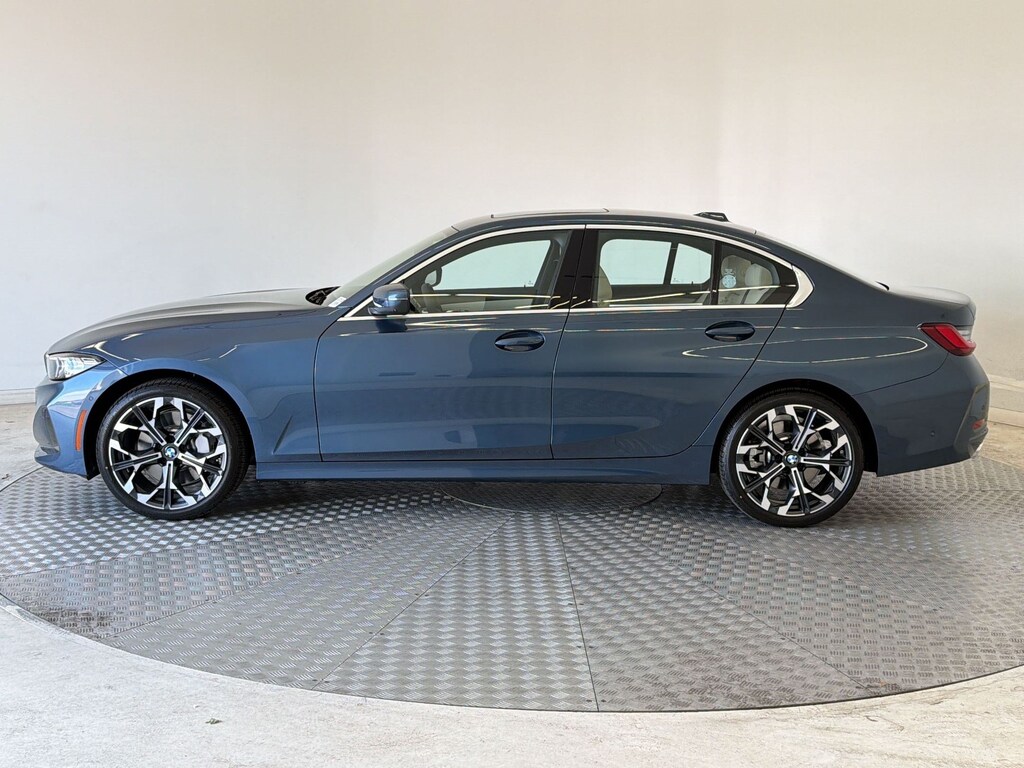 New 2026 BMW 330i xDrive Sedan