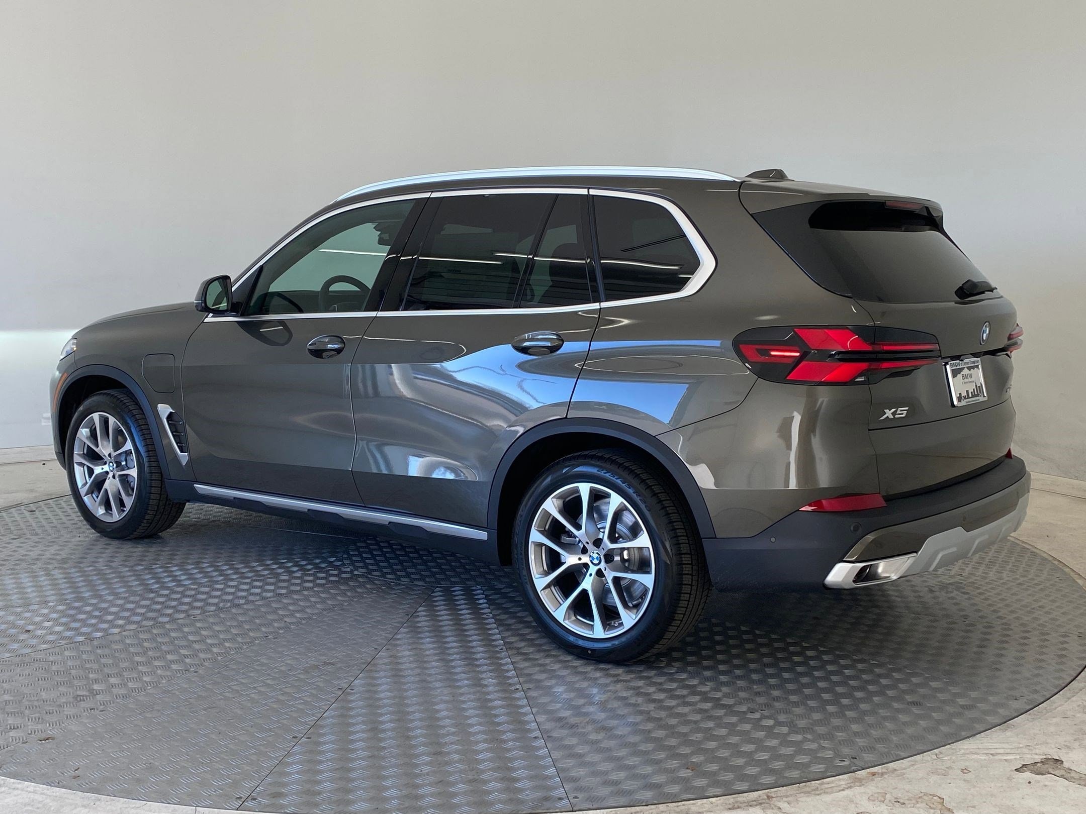 2026 BMW X5 50e