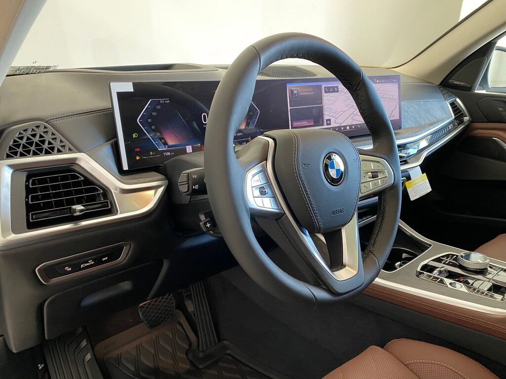 New 2026 BMW X7 xDrive40i SUV