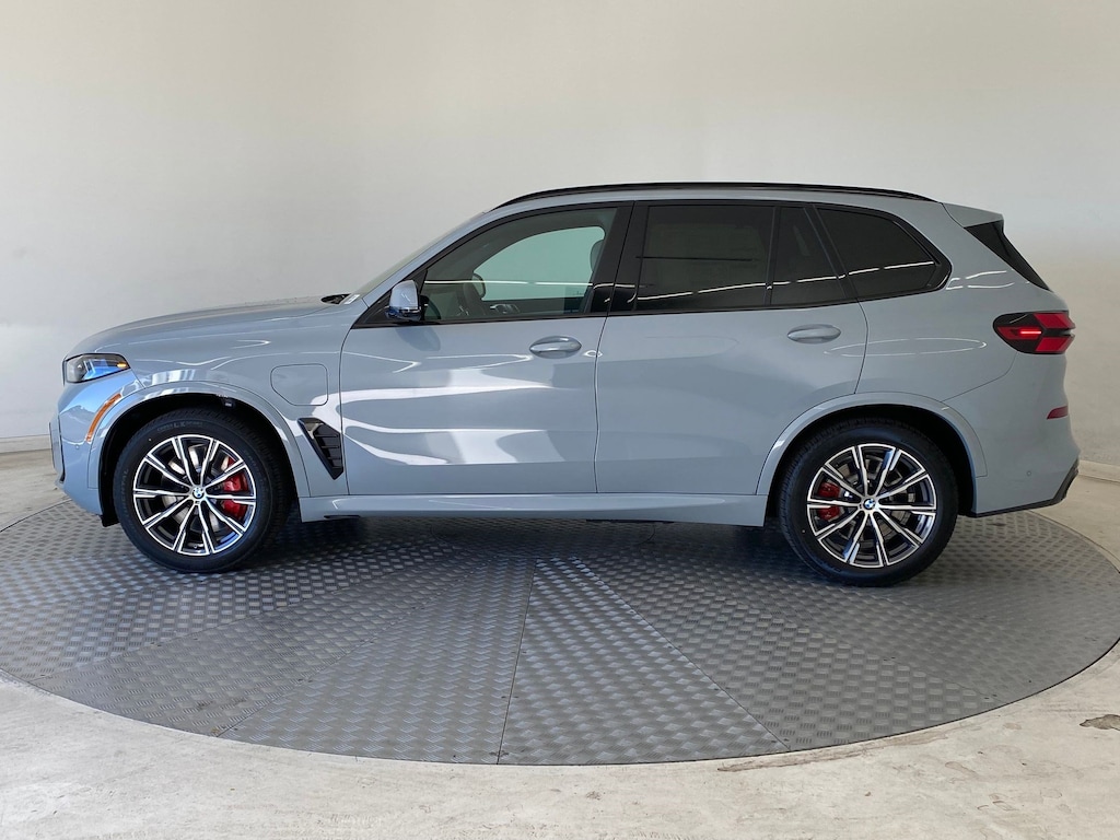 New 2026 BMW X5 PHEV xDrive50e SUV