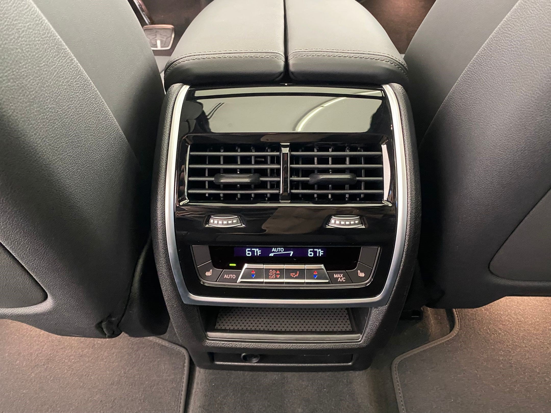 2026 BMW X7 ALPINA XB7 - Photo 30