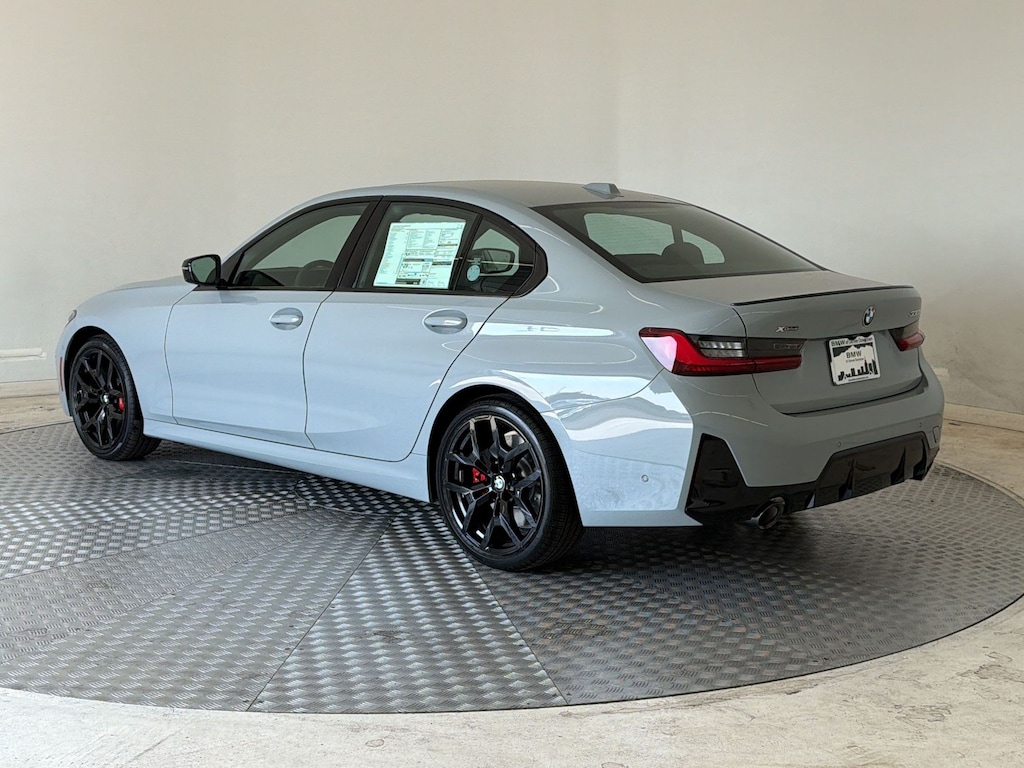 New 2026 BMW 330i xDrive Sedan