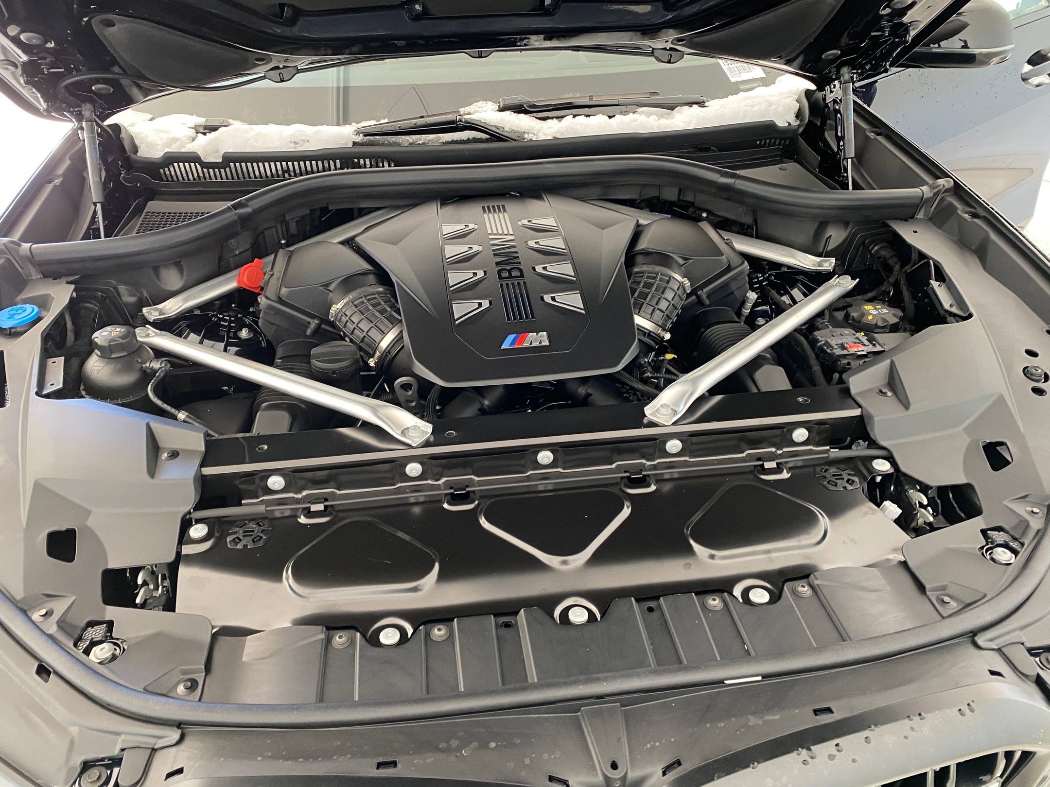 2026 BMW X5 M60i - Photo 32