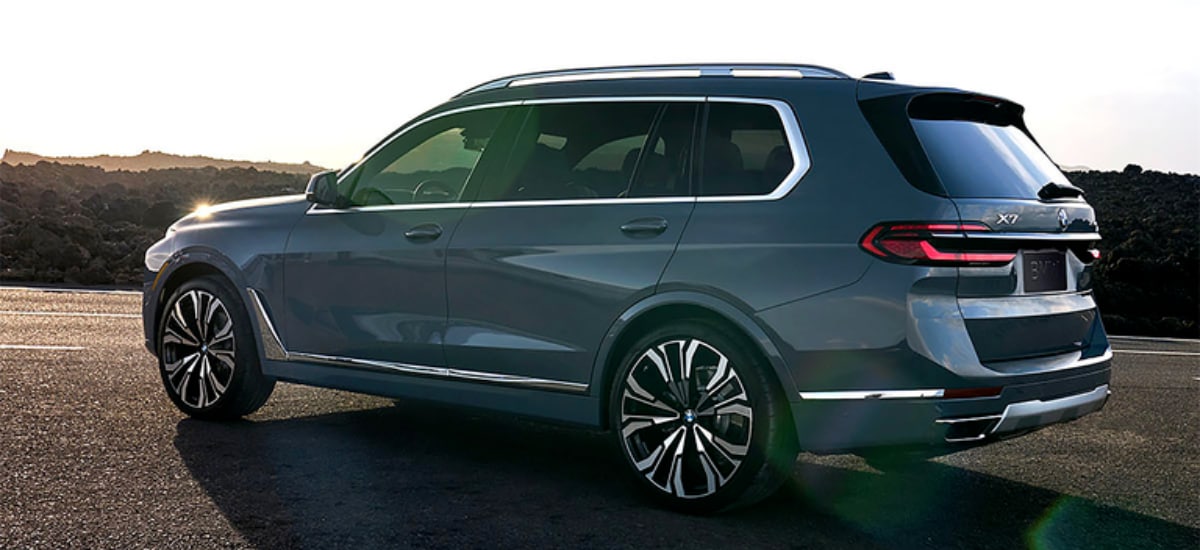 2023 BMW X7 parked by the side of the road