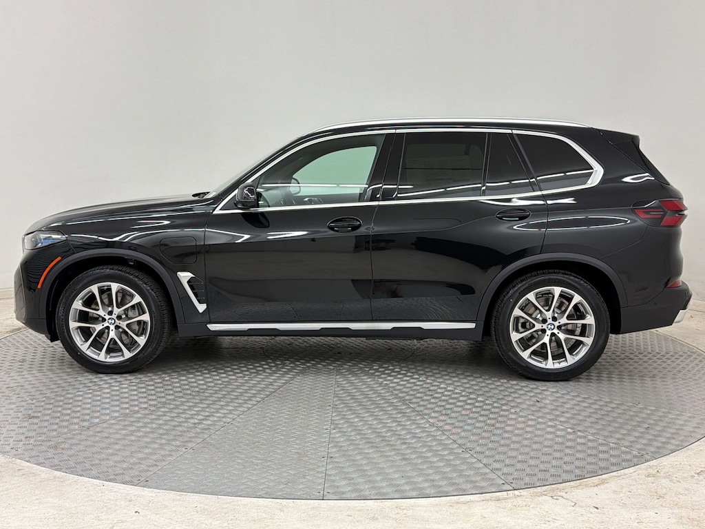 New 2026 BMW X5 PHEV xDrive50e SUV