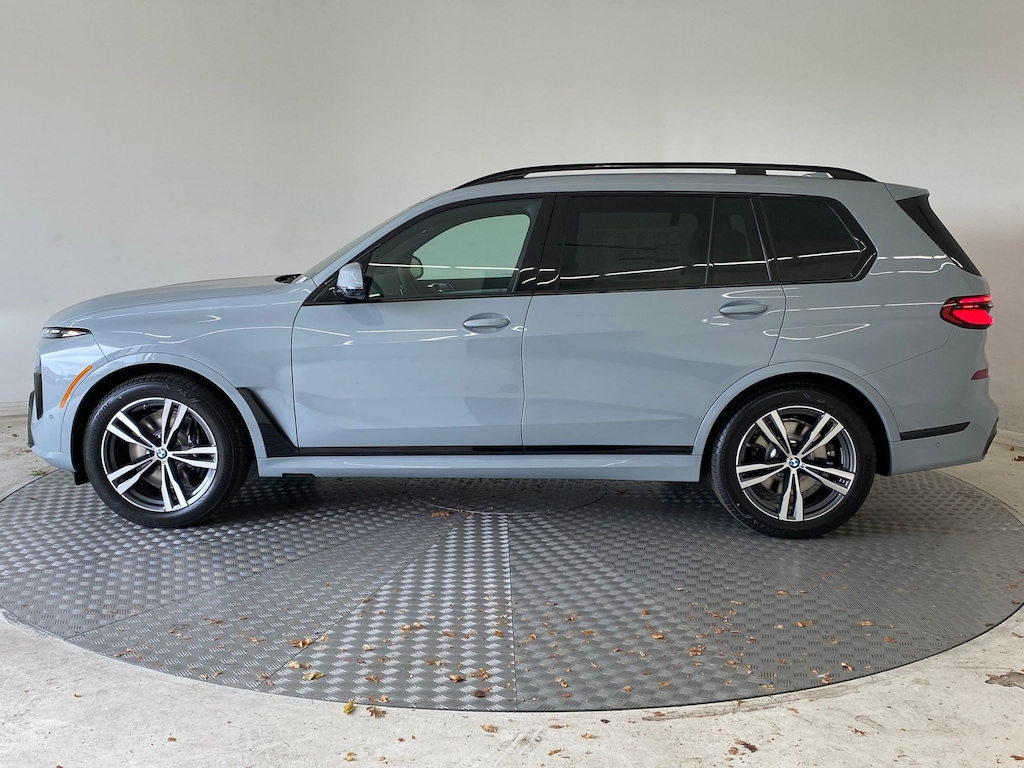 New 2026 BMW X7 xDrive40i SUV