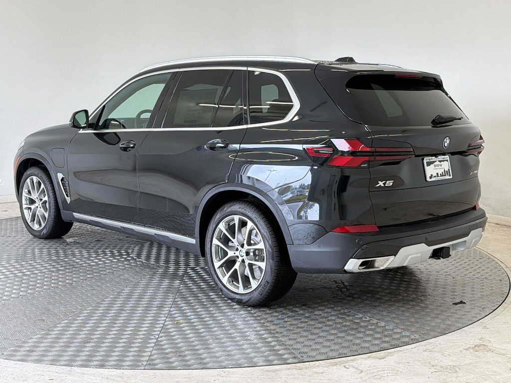 New 2026 BMW X5 PHEV xDrive50e SUV