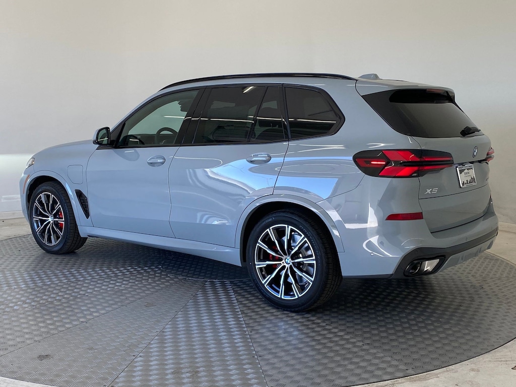 New 2026 BMW X5 PHEV xDrive50e SUV