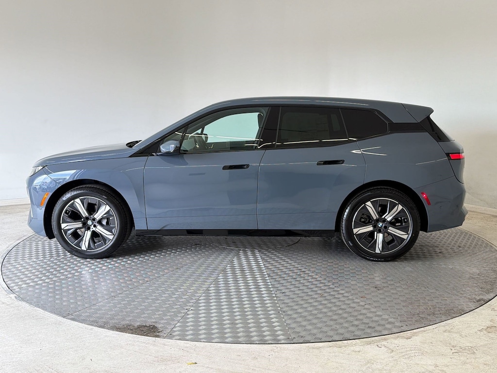 New 2026 BMW iX xDrive60 SUV