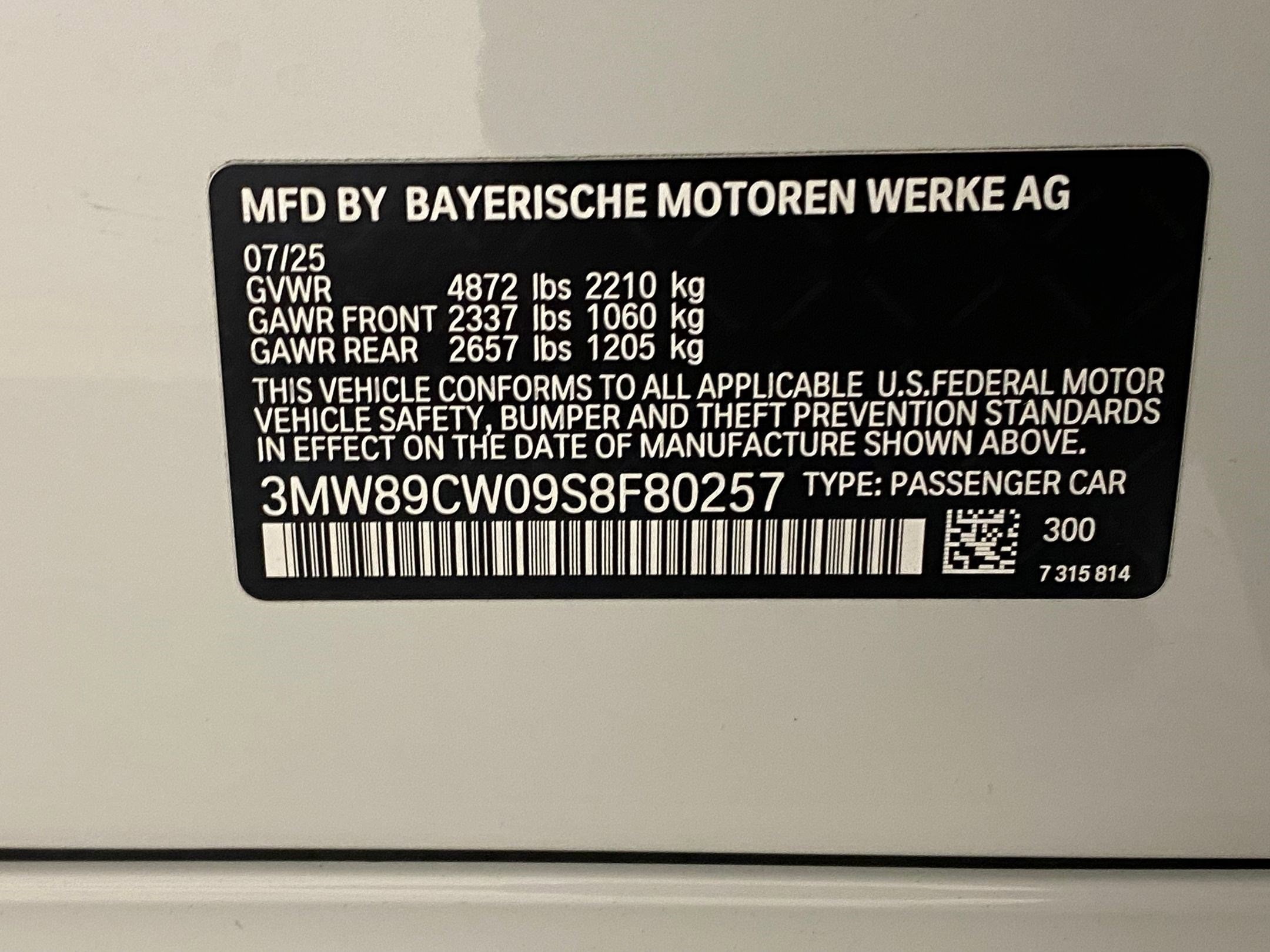 2025 BMW 3 Series 330i - Photo 20