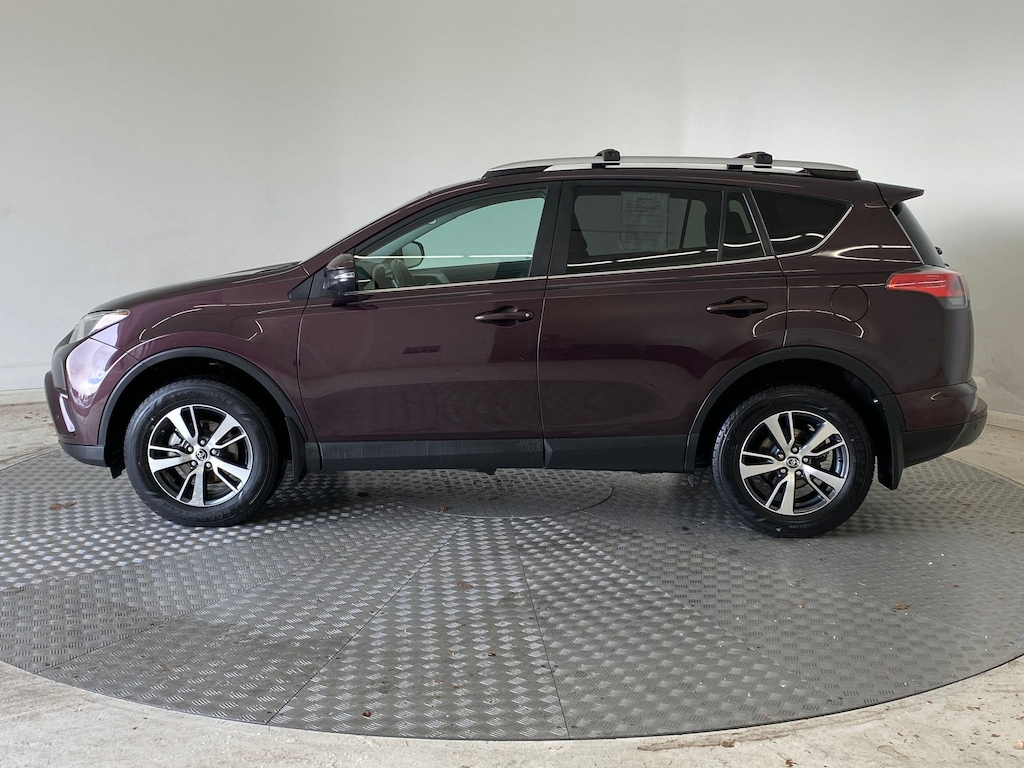 Used 2016 Toyota RAV4 XLE SUV
