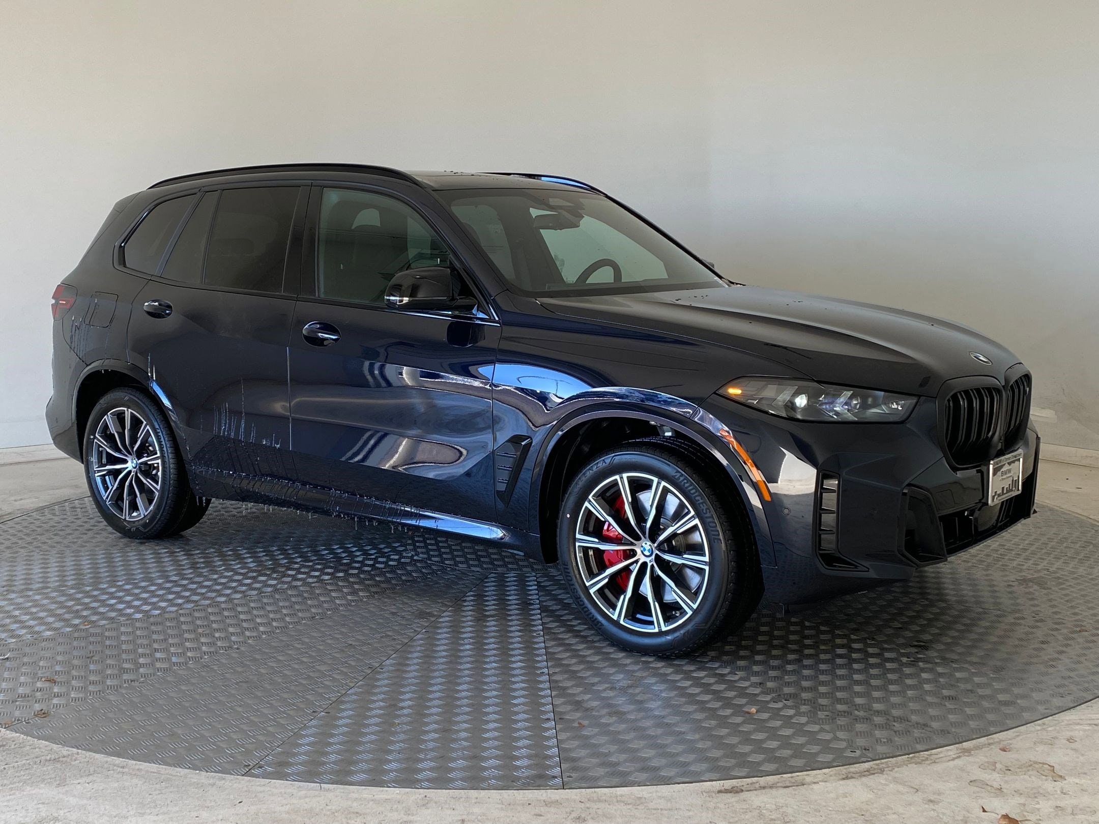 2026 BMW X5 M60i - Photo 6