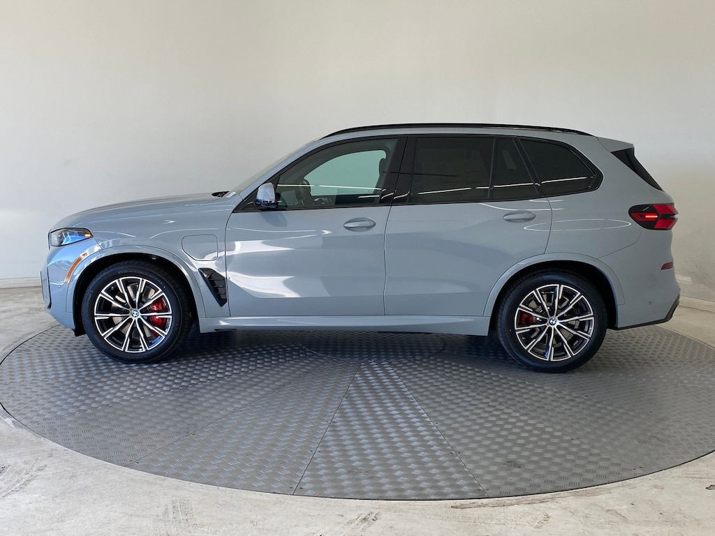 New 2026 BMW X5 PHEV xDrive50e SUV