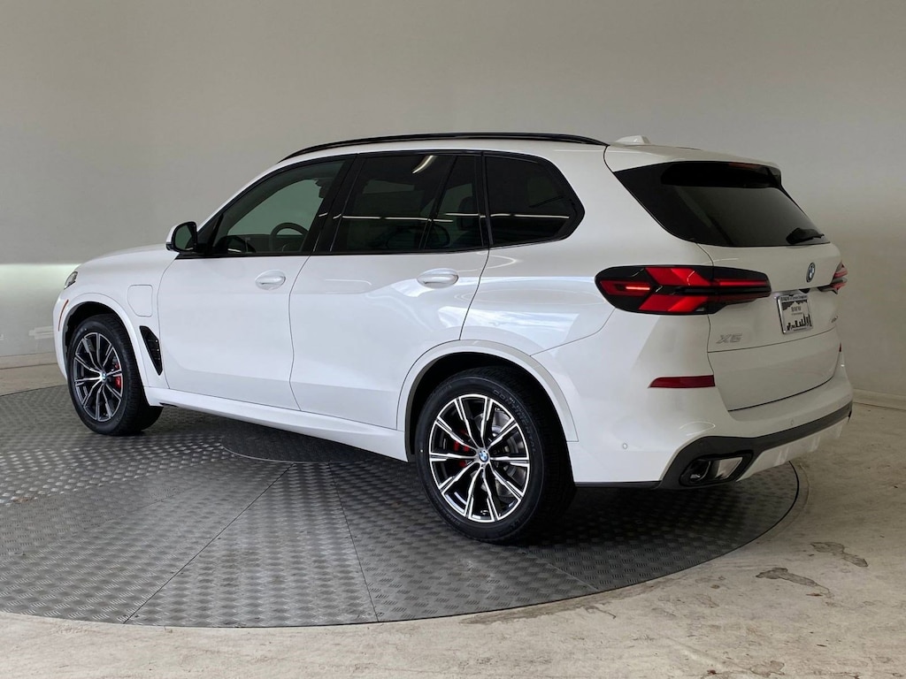 New 2026 BMW X5 PHEV xDrive50e SUV