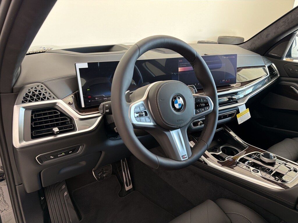 New 2027 BMW X7 xDrive40i SUV